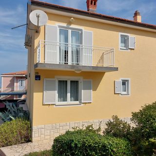 Apartmanok Parkolóhellyel Malinska, Krk - 22892 Malinska (4)