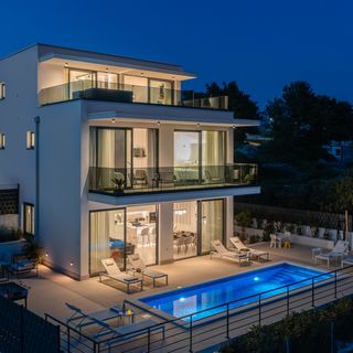 Luxusvilla A Tenger Mellett Medencével Rastici, Ciovo - 22934 Rastići (4)