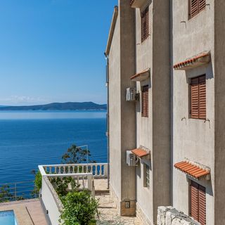 Apartmanok A Tenger Mellett Pisak, Omis - 22946 Pisak (3)