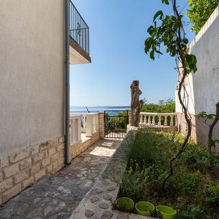 Apartmanok A Tenger Mellett Pisak, Omis - 22946 Pisak (4)