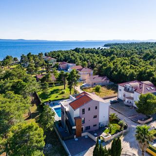 Apartmanok Családok Részére Medencével Vir - Kozjak, Vir - 22971 Vir - Kozjak (3)