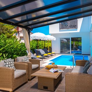 Villa Srima Beach house (2)