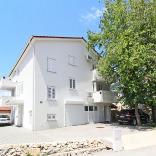 Apartments VASILIC CUGALJ Baska (2)