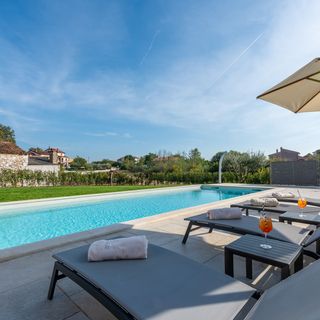 Villa Daniela s bazenom Porec (5)