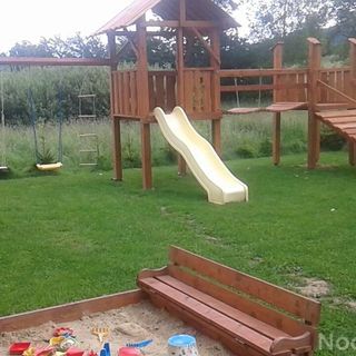 Całoroczne domki apartamentowe Pod Lipą Ustrzyki Dolne (3)