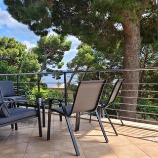 House Pine tree Lokva Rogoznica (3)