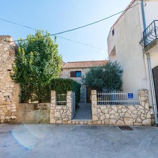 House Romanca Sukosan II (4)