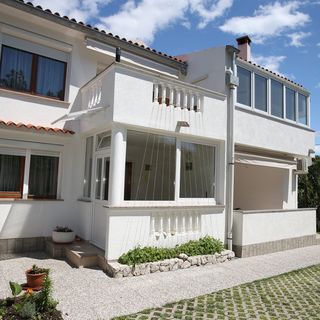 Apartments Katarina Baska (2)