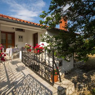 House Josip Labin (3)