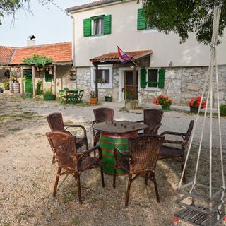 Rooms B&B Linda Pirovac (4)