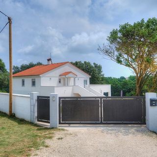 White house Liznjan (3)