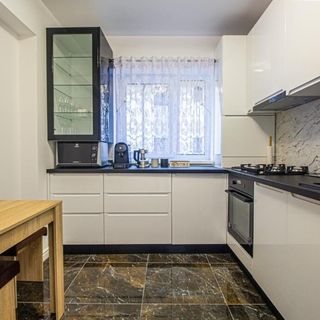 Apartament Mo Host Spac Brașov (2)