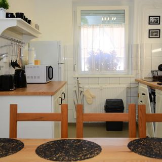 Vadrózsa Apartman Sümeg (3)