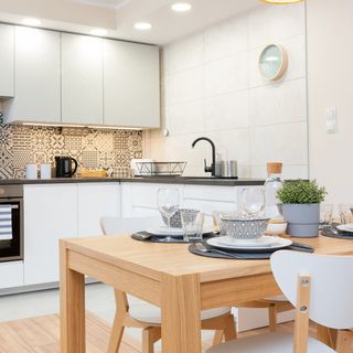 Królewska 43/26 (3)