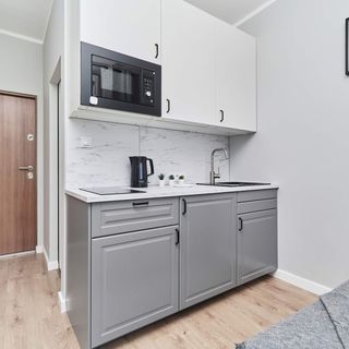 Pl. Muzealny 4/10D (3)