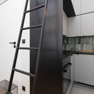 Seredyńskiego 11/4A (2)