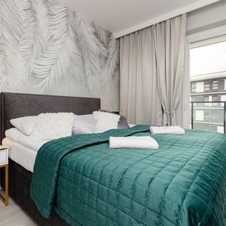 Zwierzyniecka 8D/98 (2)