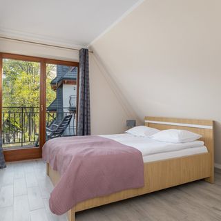 Salwatoriańska 28/1 (2)