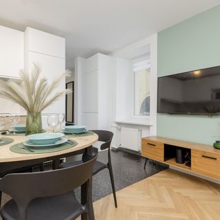 Al. Solidarności 82/126 (3)