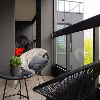 #Grzybowska 37/39 (4)