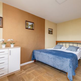 Os. Kasprusie 15/12 (2)