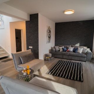 Penthouse with Huge Rooftop Terrace & City View București (4)