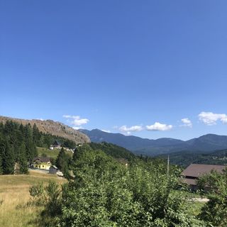 Căsuța de sub Piatră Colibița (2)