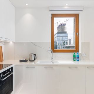 Karolkowa 28/22^ (2)