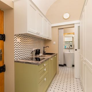 Krakowskie Przedmieście 12/17^ (3)