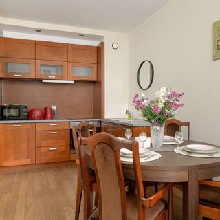 Świętokrzyska 14/110^ (3)