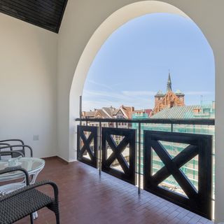 Pl. Ratuszowy 5C/7 (2)