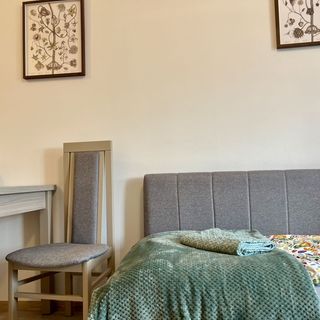 Mała kawalerka blisko centrum (5)