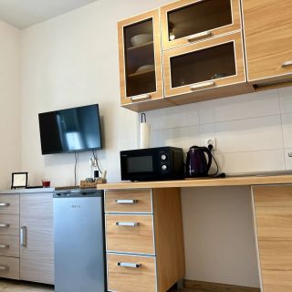 Mała kawalerka blisko centrum (2)