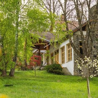 Villa Alba by Akasha Retreat Bran (4)