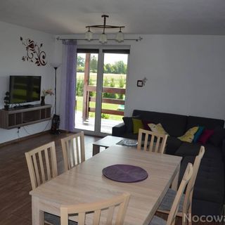 Dom Kinga, Magda, Basia Smołdziński Las (2)