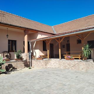 Vendégváró Szálláshely Sajószentpéter (5)