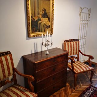 Weisz Castle style Apartment Carei (3)