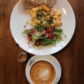 Stylish and spacious by Cooee Apartments Warszawa (3)