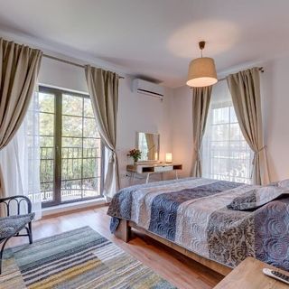 Airport Suites & Villas București (4)