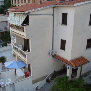 Apartments Lovre Brela (2)