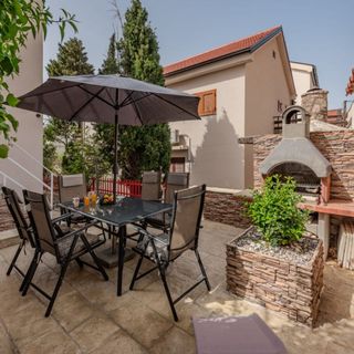 Apartments Mil Karlobag (3)