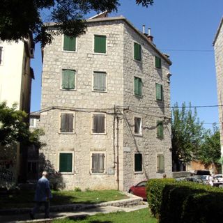 Apartment Happy Split (3)