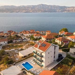 Apartments Jakov Postira (5)