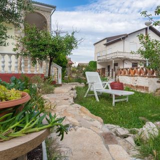 Apartment Basic Mario Vir II (2)