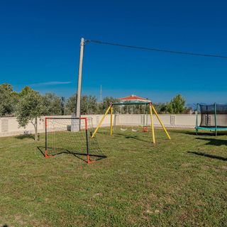 House Jurkin Nin (5)