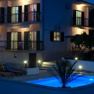 House Mrčela 200m from beach Okrug Gornji (4)