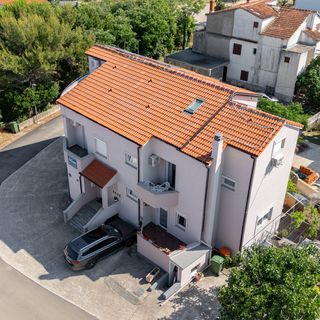 Apartments Ivan Nin (2)