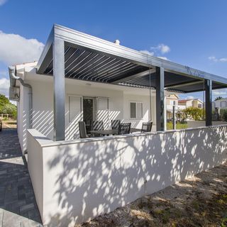 House Branka Vir (2)