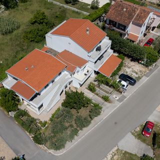 Apartment Baras Nin (3)