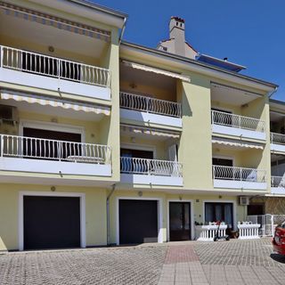 Apartmanok Parkolóhellyel Krk - 21845 (2)